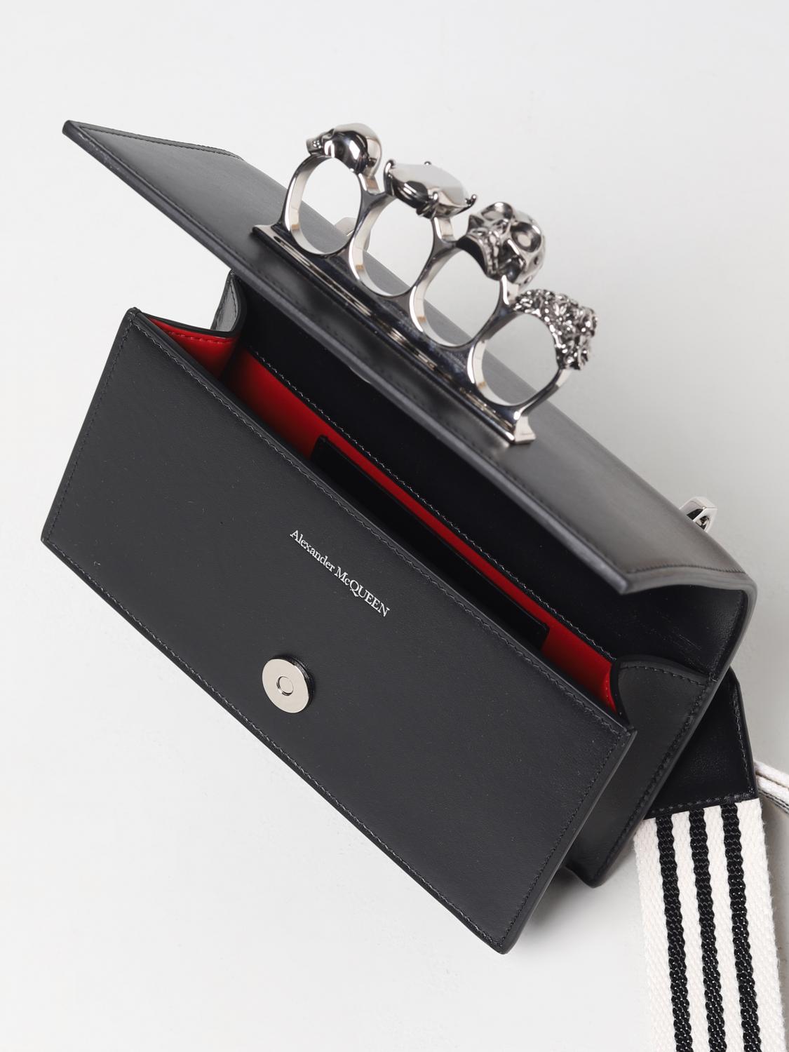 MCQUEEN SHOULDER BAG: McQueen The Knuckle bag in leather, Black - Img 5