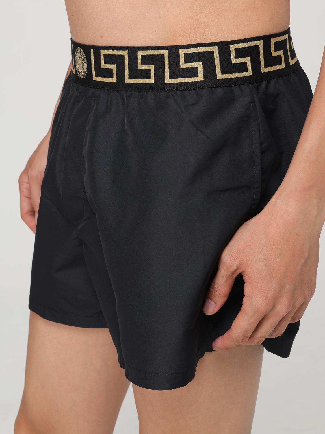 Versace スイムウェア メンズ - ブラック | ABU010221A11120 | GIGLIO.COM