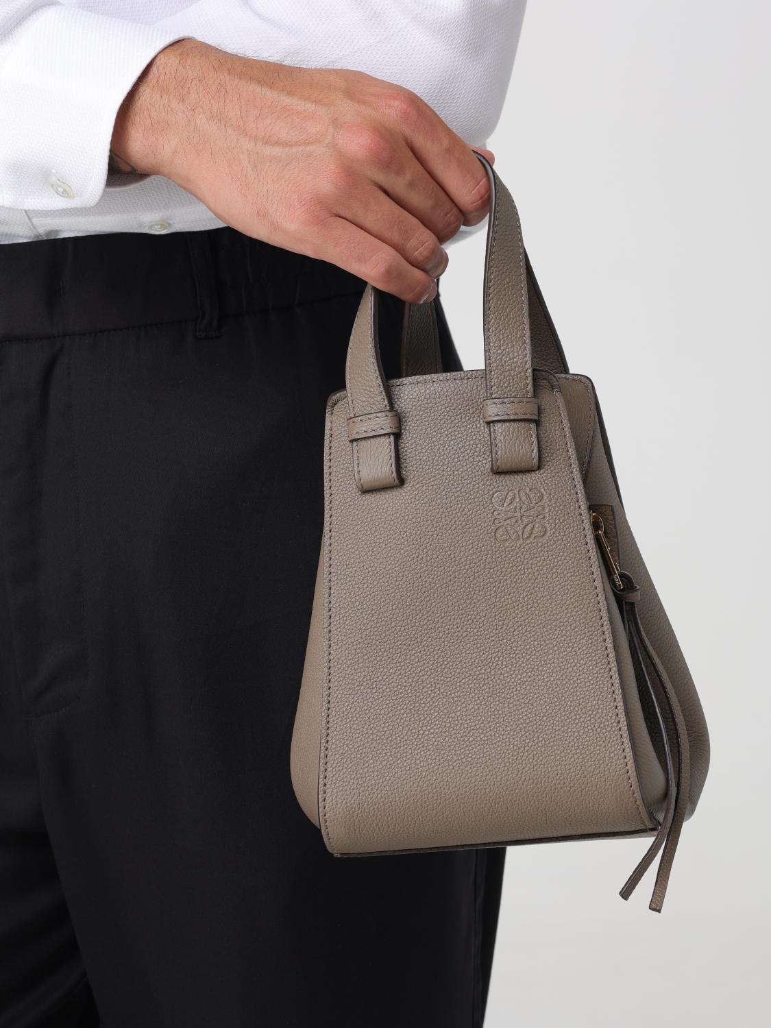 LOEWE BORSA A TRACOLLA: Borsa Hammock Loewe in pelle a grana , Grigio - Img 2