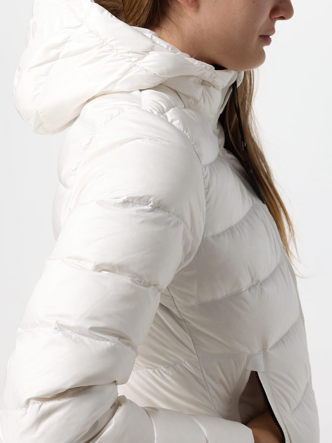 BLAUER GIACCA: Piumino corto Blauer in nylon trapuntato con cappuccio in shearling e vestibilità slim, Bianco - Img 4