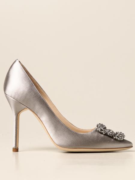 Manolo Blahnik für Damen: Hangisi Dekolleté Manolo Blank aus Satin und einer Swarovski Kristallschnalle