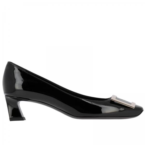Trompette décolleté in patent leather with RV metal buckle