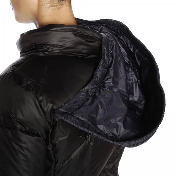 Piumino Corto Trapuntato In Nylon Cappuccio Con Twist Amovibile v80Nnwm