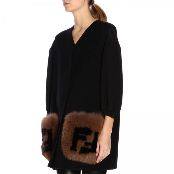 Ff Tasche E Lana Toppe Con A Double Monogramma Fendi Pelliccia In Cappa Maxi 5jLR43A