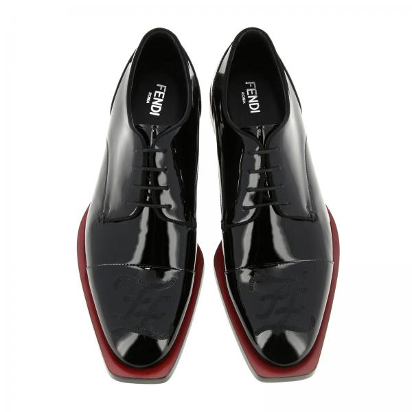 Guardolo A Ff Con Scarpe NeroDerby Vernice E Karl Contrasto In Stringate 7l1263 Uomo Fendi Ricamo Logo A8pc KFTlc1J3