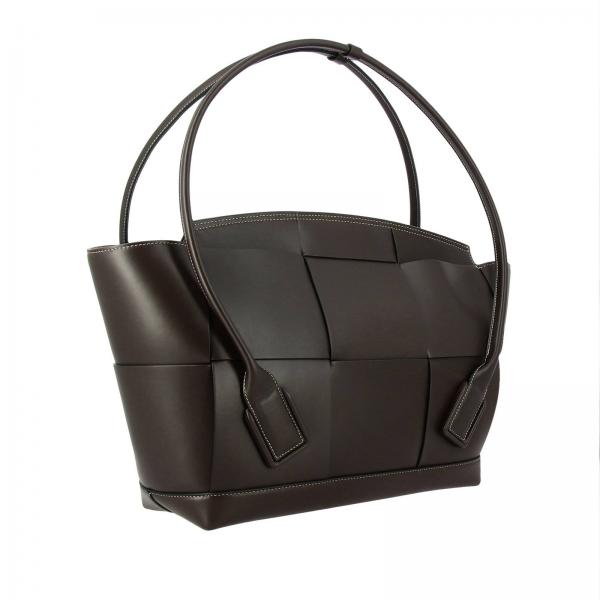 BOTTEGA VENETA: maxi bag in leather with woven macro pattern | Shoulder ...