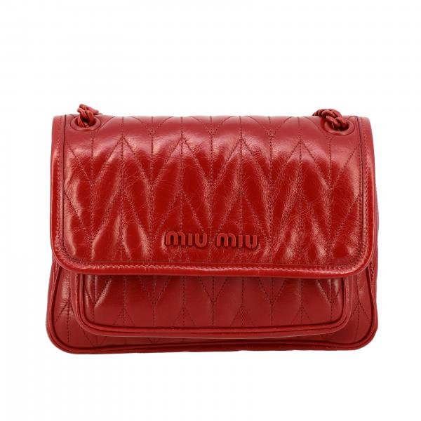 MIU MIU Tasche aus glänzendem und gestepptem Leder Rot Miu Miu UmhÄNgetasche 5BD161 OOO