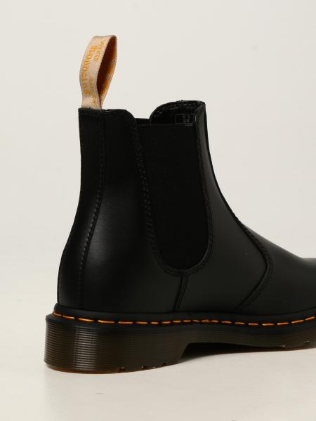 2976 pull on bootie dr martens