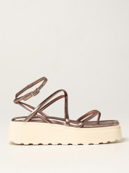 Show Vic Matiè sandals in laminated leather