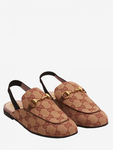 GUCCI: slippers in GG Supreme all over canvas - Beige | Gucci shoes ...