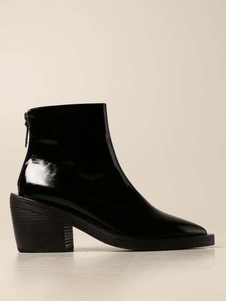shiny toe boots