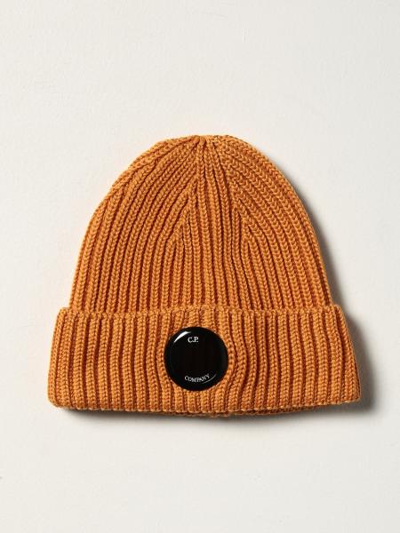 C.P. COMPANY: Bobble hat in wool 