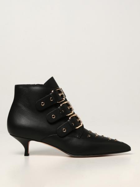 Red (V) ankle boot in smooth calfskin with micro studs