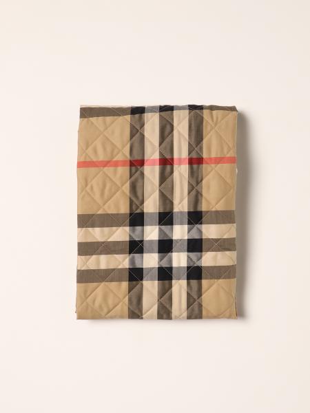 Burberry rhombus quilted crib duvet with tartan pattern