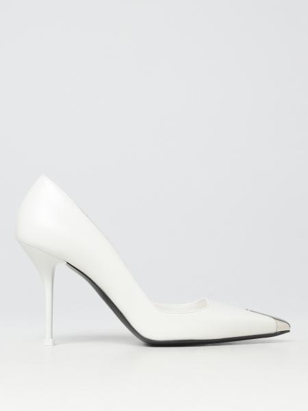 White on sale pumps online