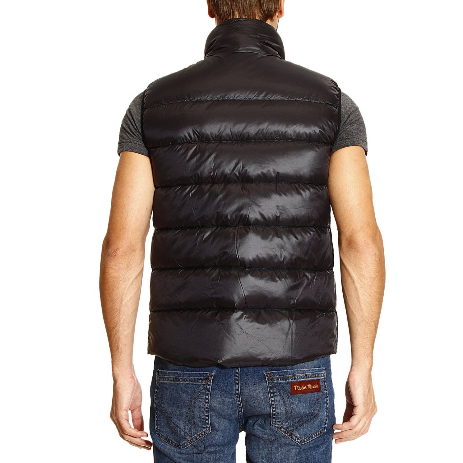 ea7 sleeveless jacket