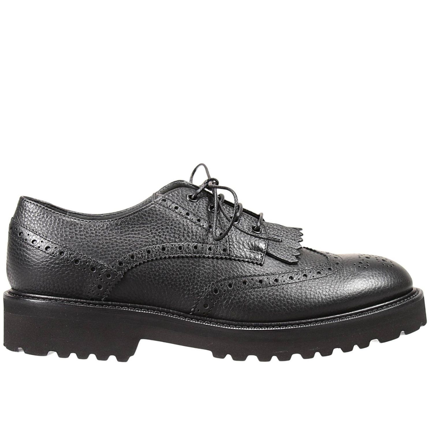 sport brogues