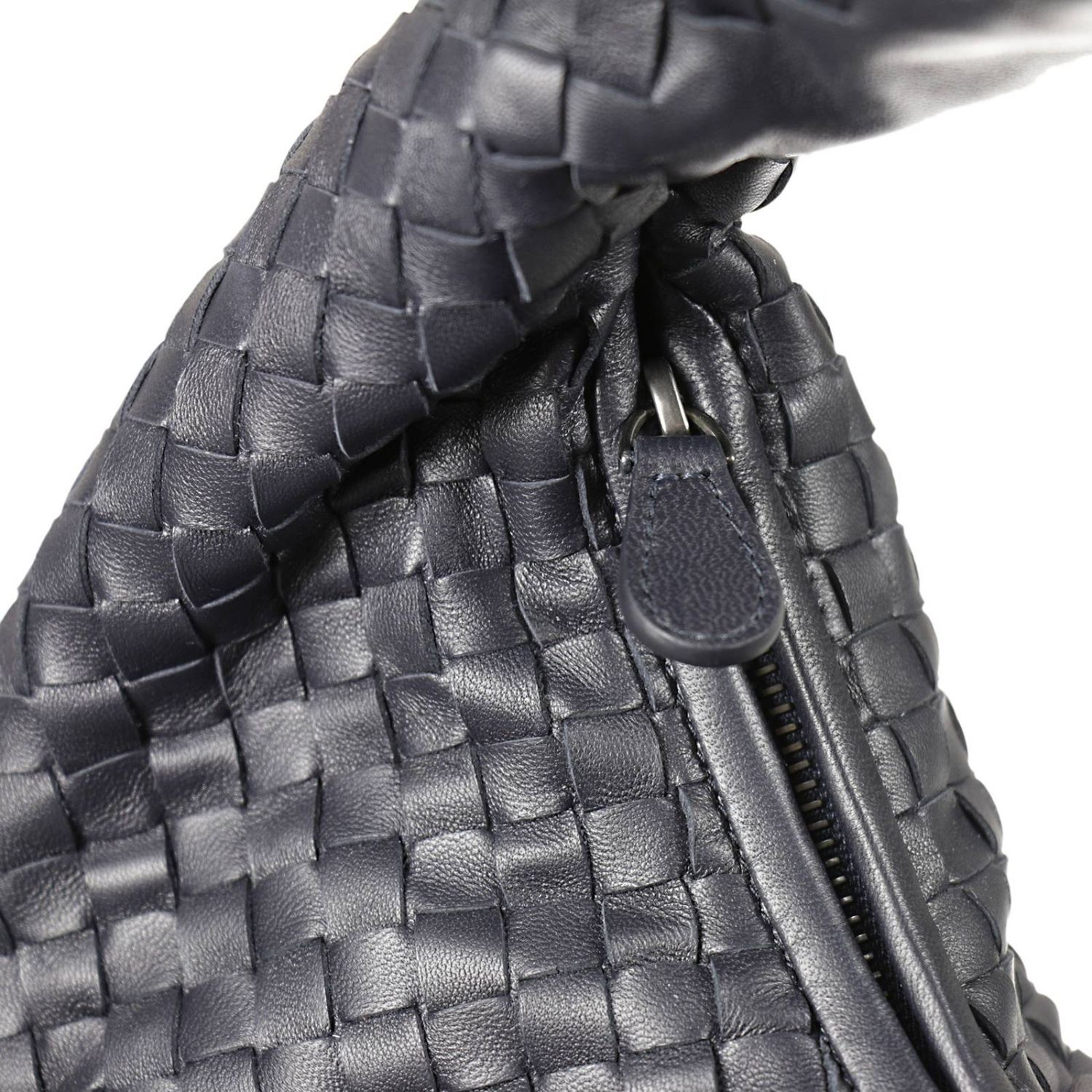 BOTTEGA VENETA HOBO BAG VENETA MEDIUM IN LEATHER WITH WOVEN PATTERN ...