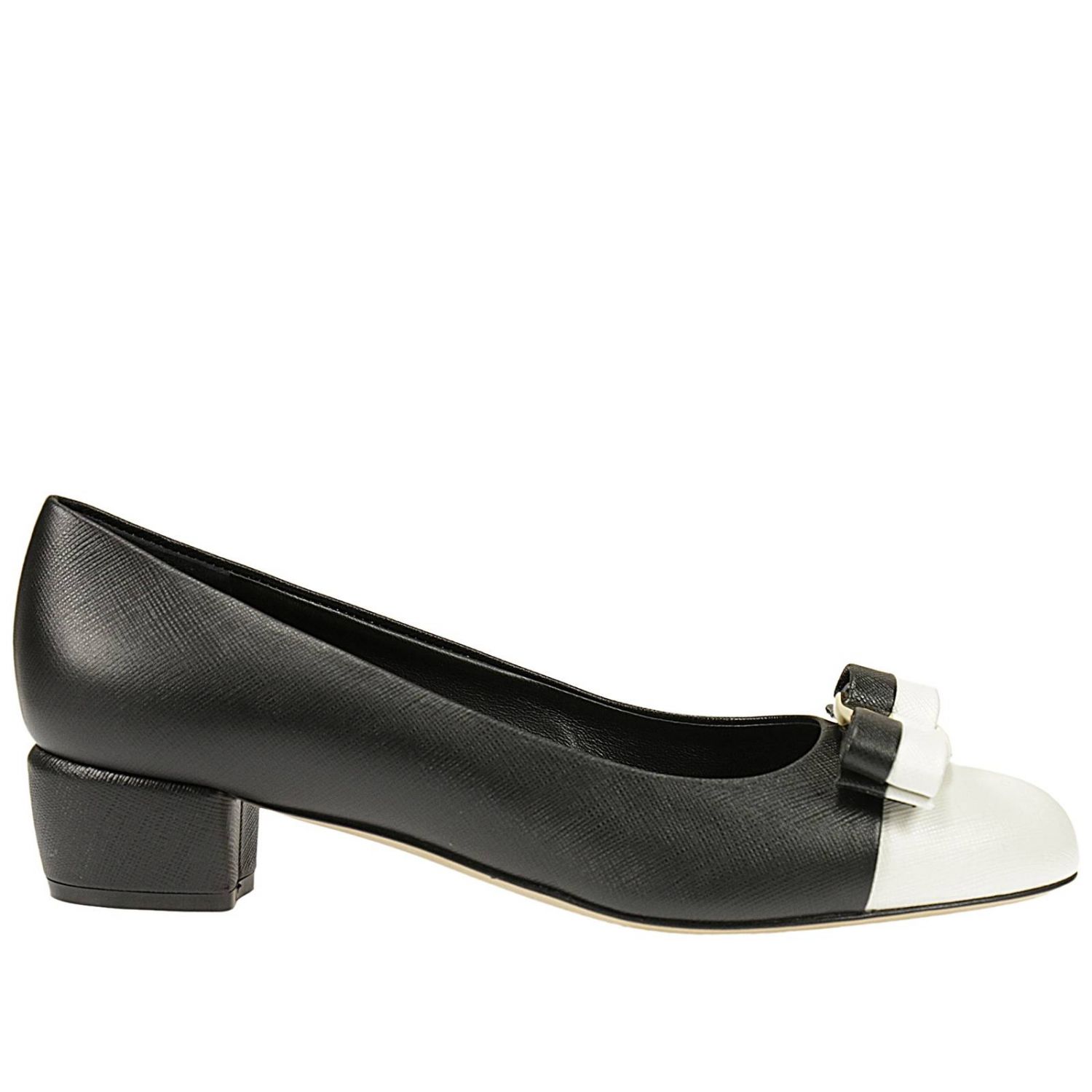 pointed toe flats with lace up