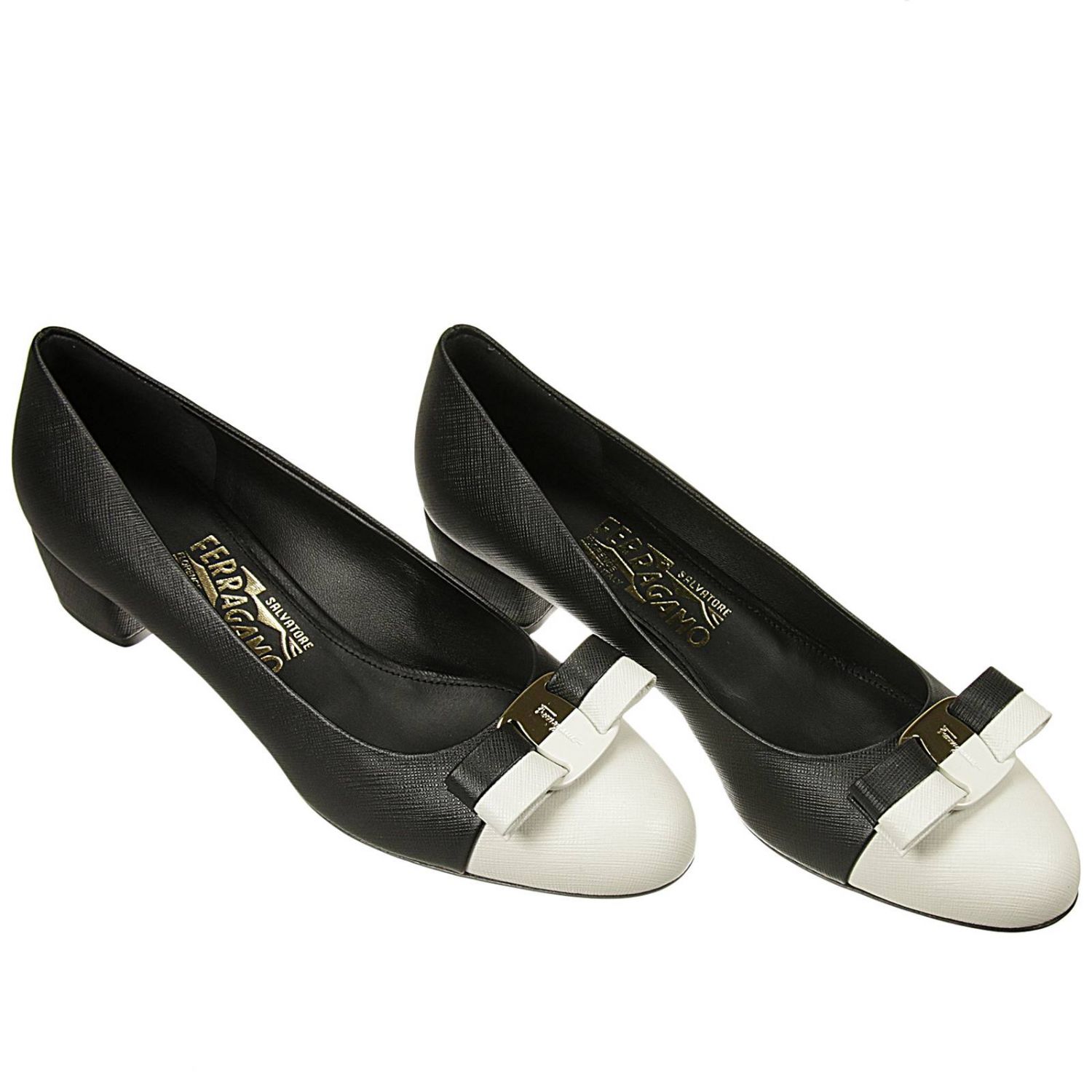 salvatore ferragamo pointed flats