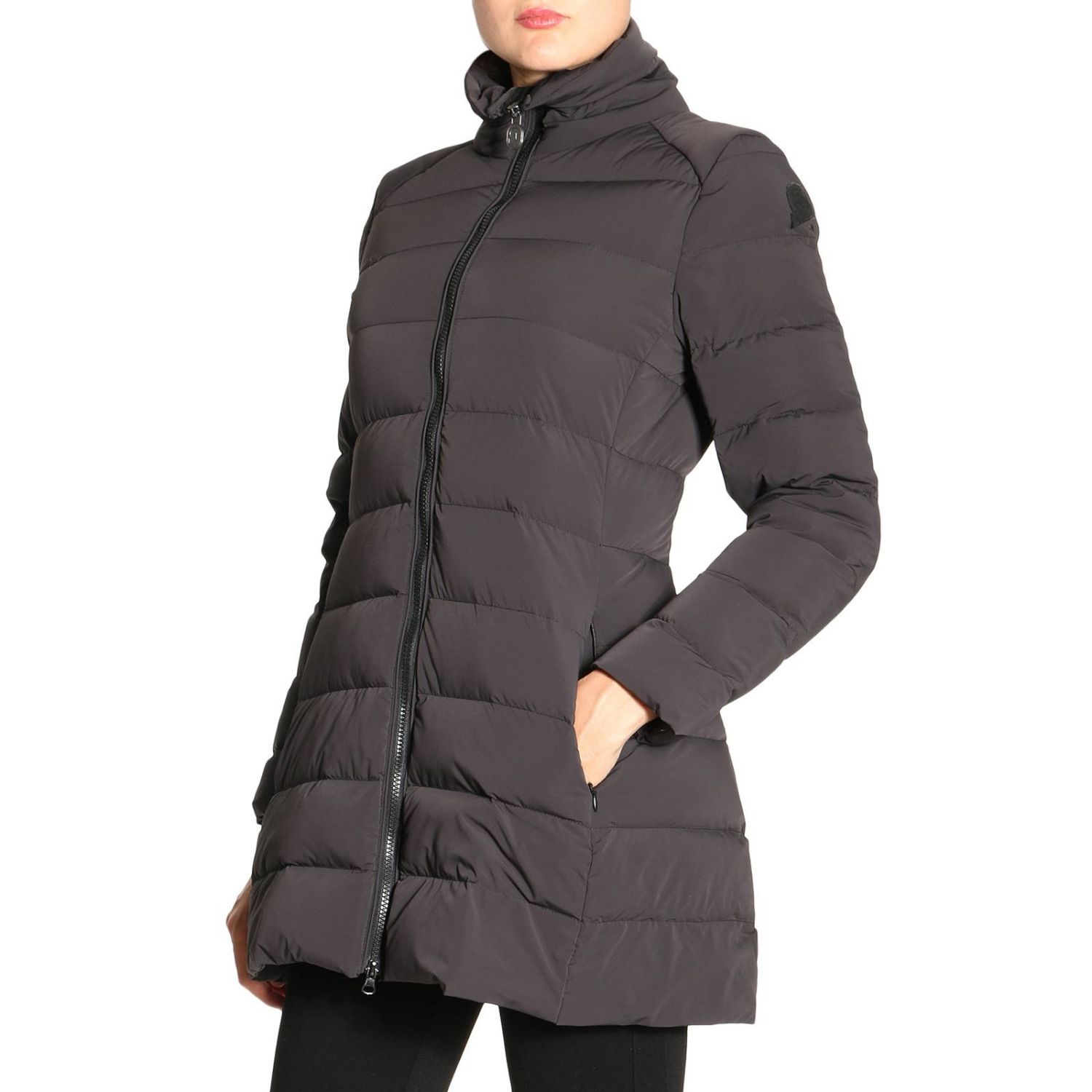 Piumino lungo in nylon opaco con imbottitura in vera piuma ultra light