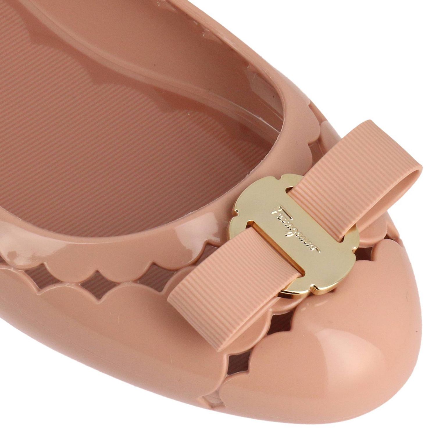 salvatore-ferragamo-outlet-shoes-women-ballet-flats-salvatore-ferragamo-women-pink-ballet