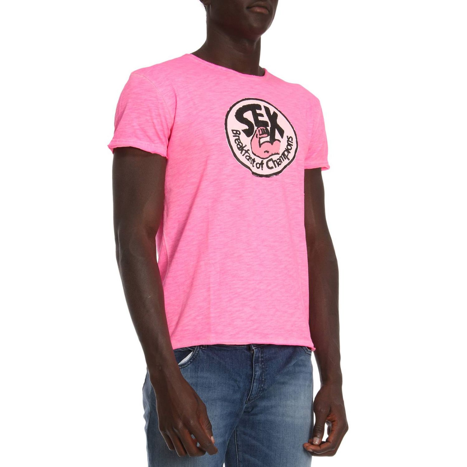 men in pink t shirt