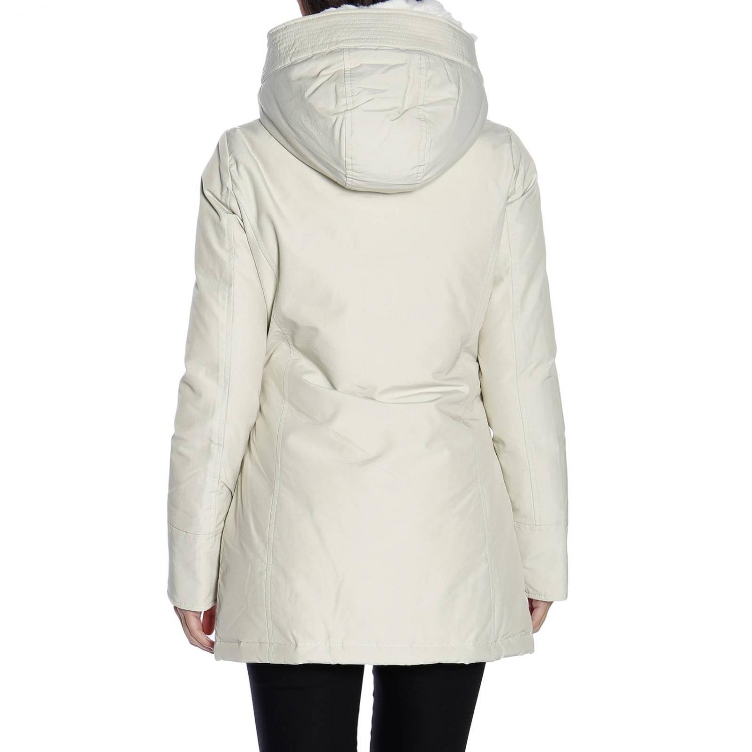 Woolrich Outlet Parka Boulder in nylon impermeabile con bordi in