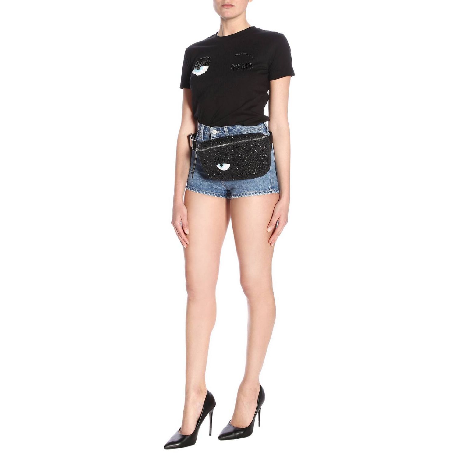 Chiara Ferragni Outlet: T-shirt Flirting con maxi ricamo Eyes di micro  perline - Nero | T-Shirt Chiara Ferragni CFT055 GIGLIO.COM
