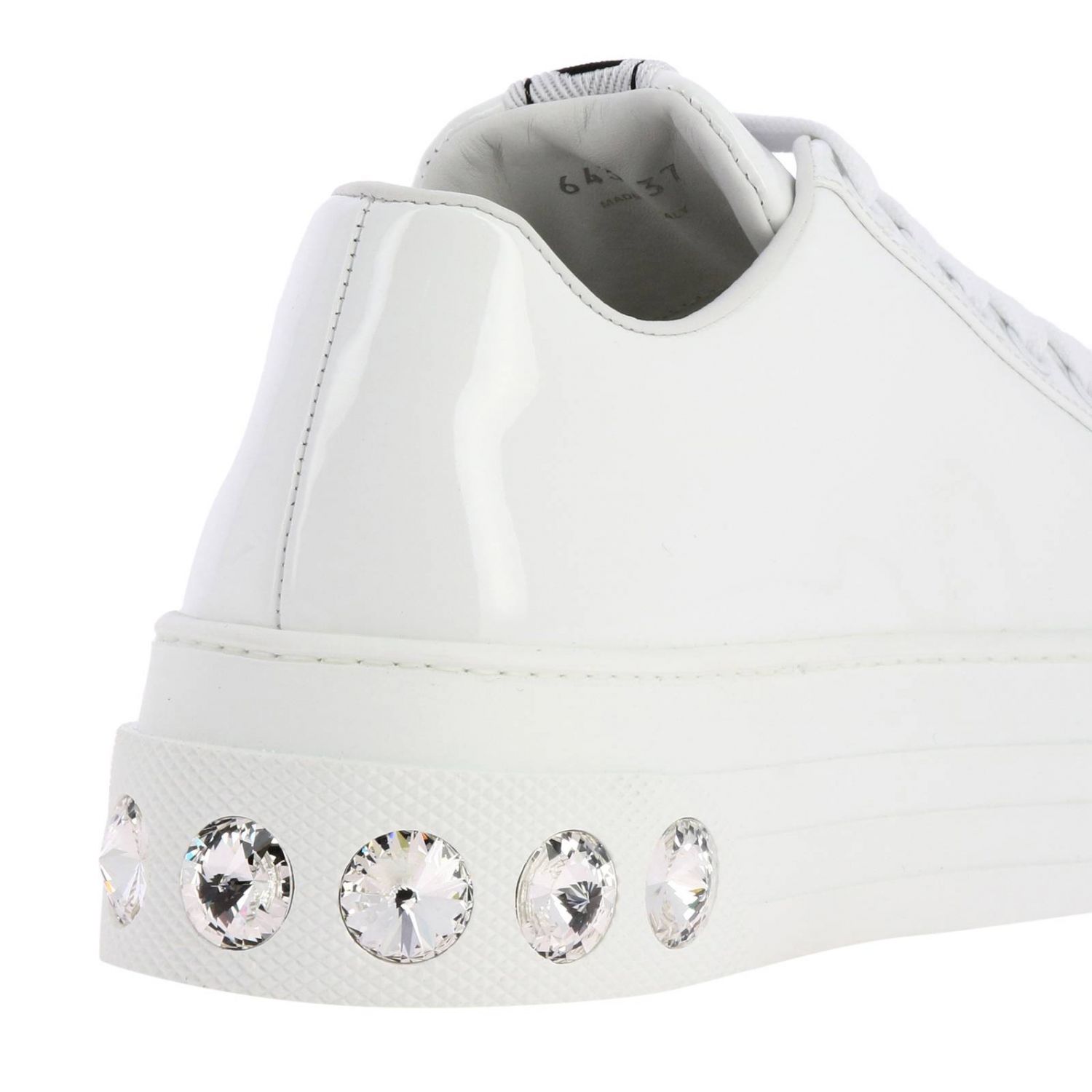Спортивная обувь Miu Miu: Кроссовки Miu Miu из лакированной кожи со стразами белый 4