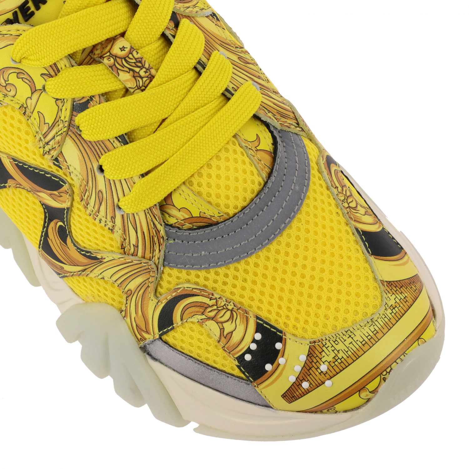 versace water shoes