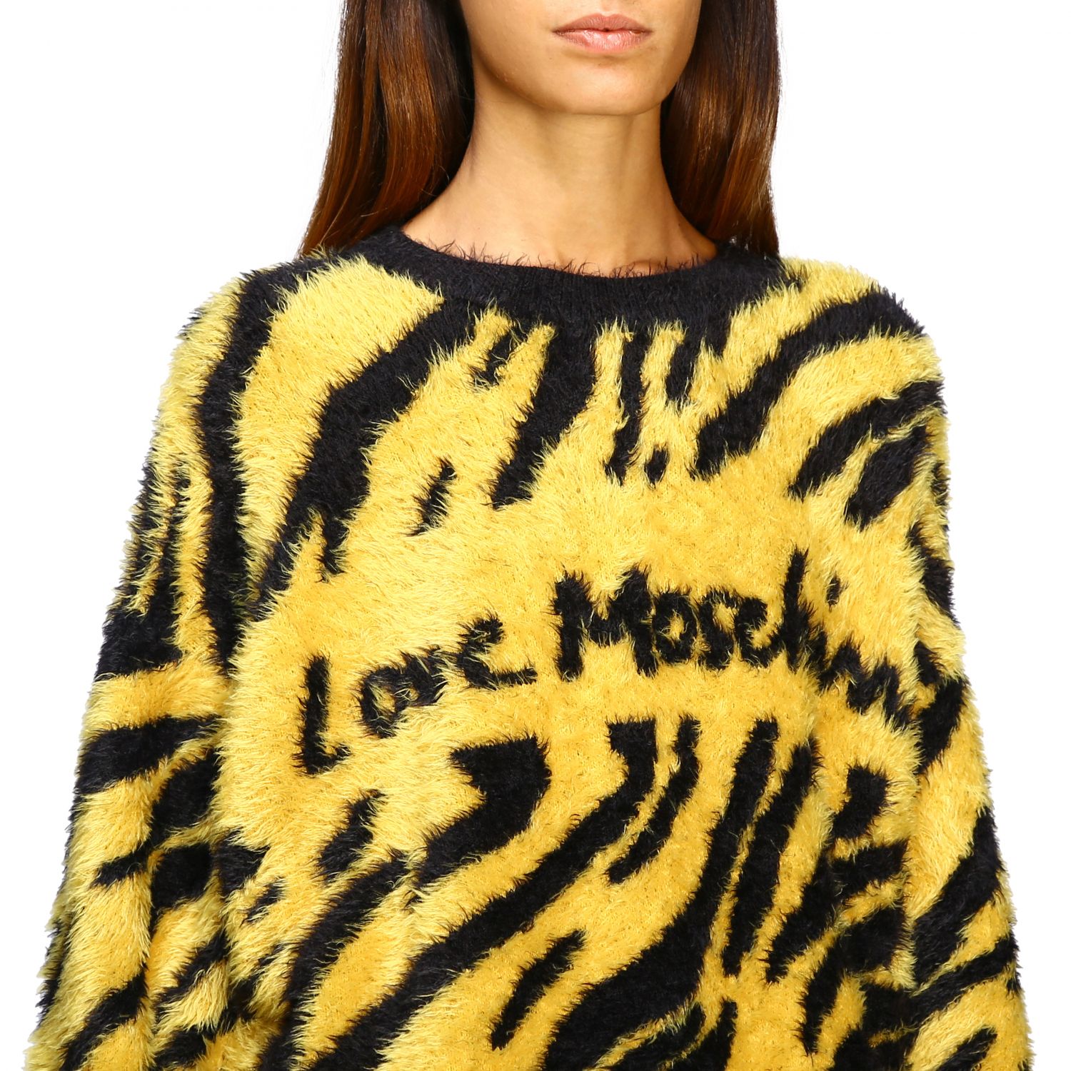 Maglia Love Moschino: Pullover Love Moschino a fantasia animalier con maxi logo ocra 5