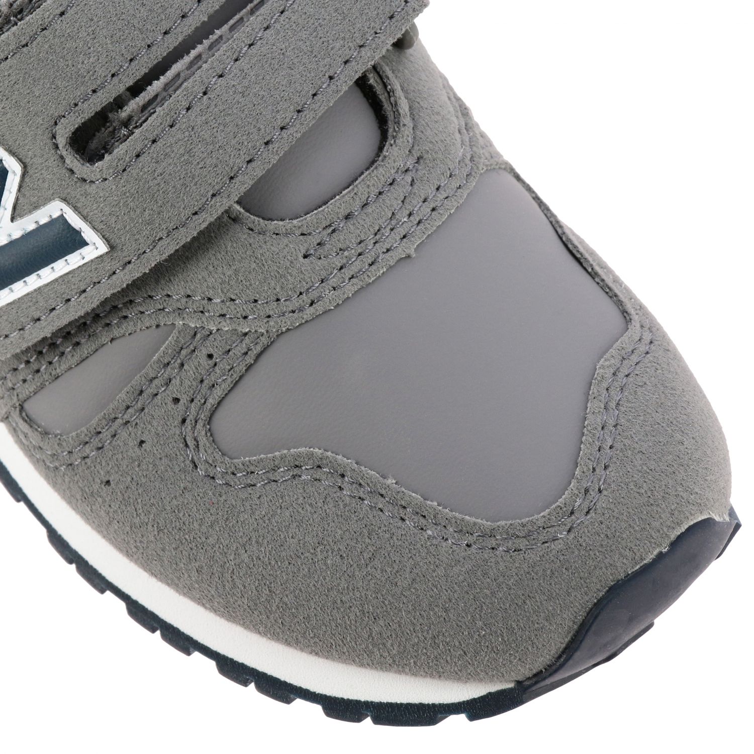 New Balance Outlet 373 Sneakers In Suede And Velcro Fabric Shoes New Balance Kids Grey Shoes New Balance Yv373 Giglio En