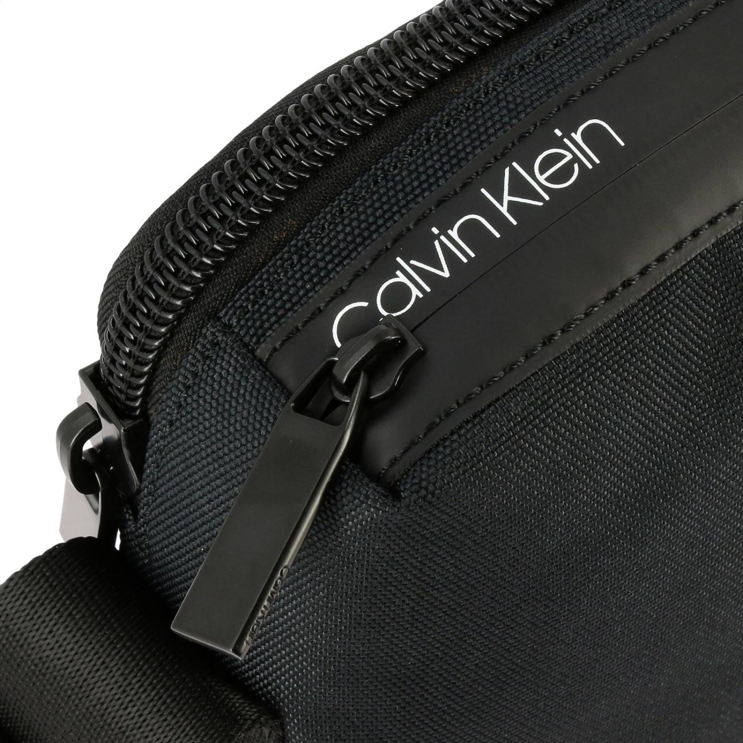 Calvin Klein Outlet: Bolso Split de tejido con logo - Negro | Bandolera