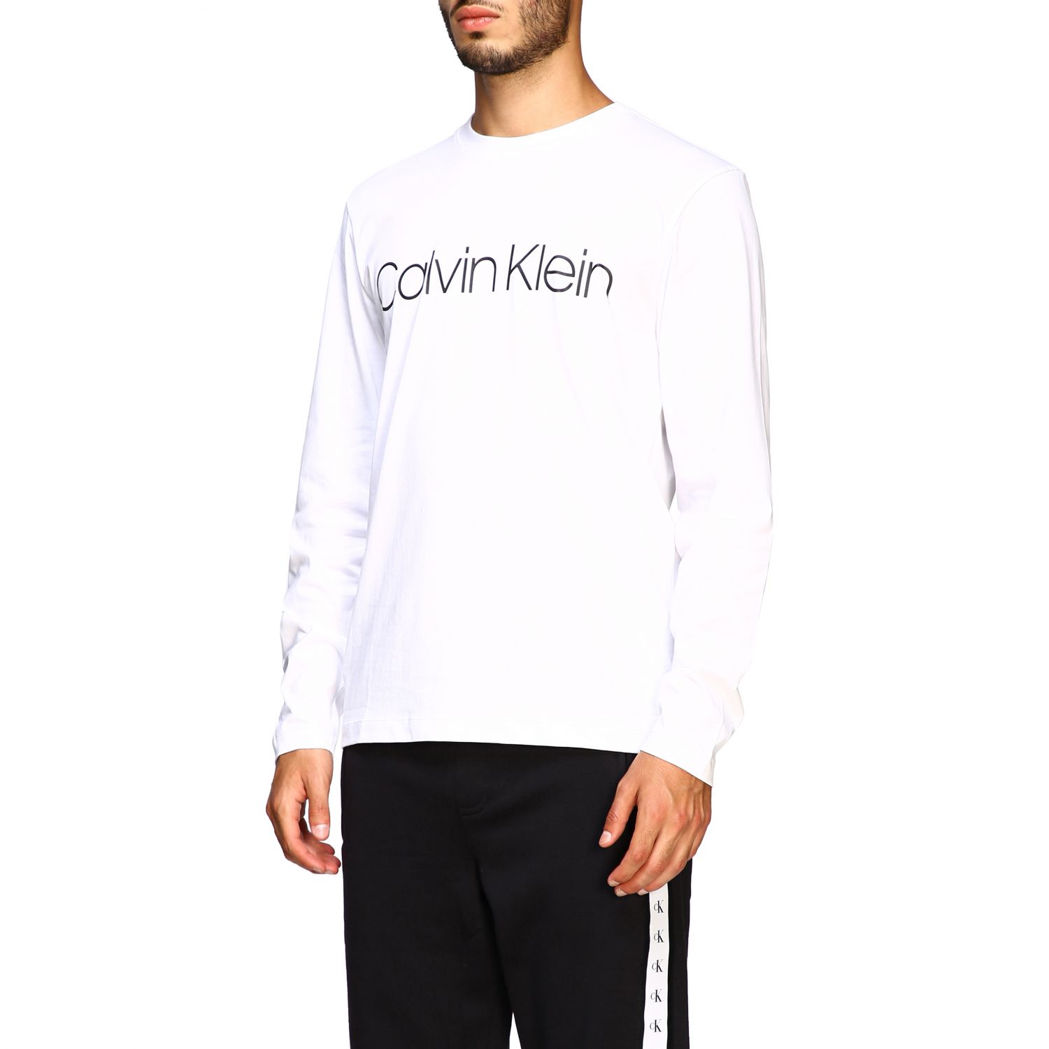 calvin klien white t shirt