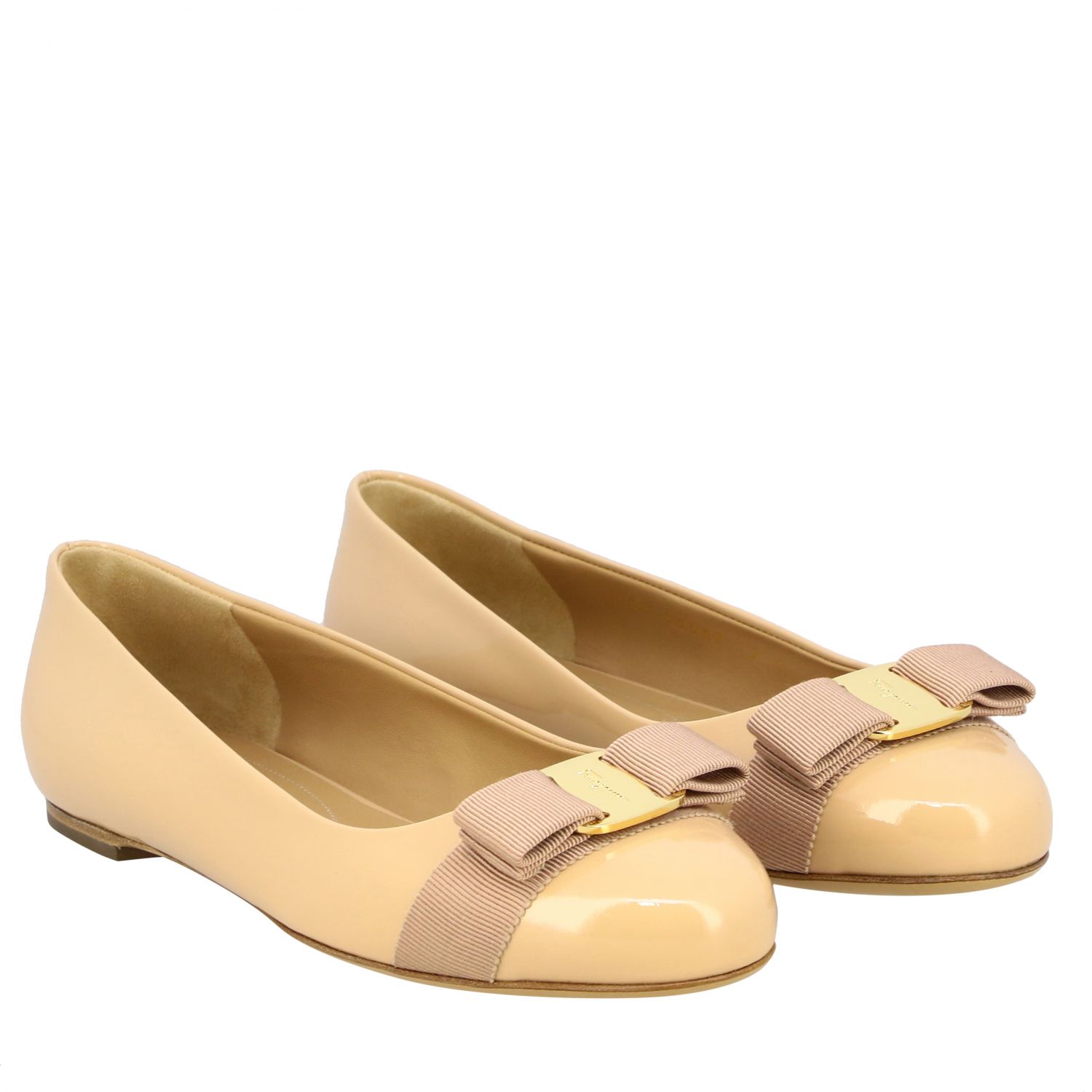 ferragamo nude flats