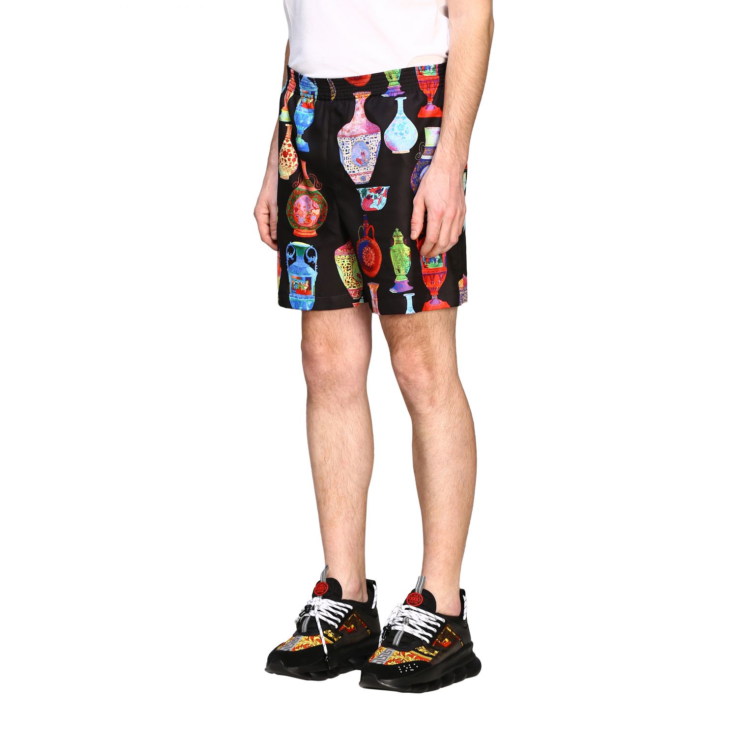 Versace Outlet: Bermudas hombre - Negro | Pantalones Cortos Versace A84097  A233880 GIGLIO.COM