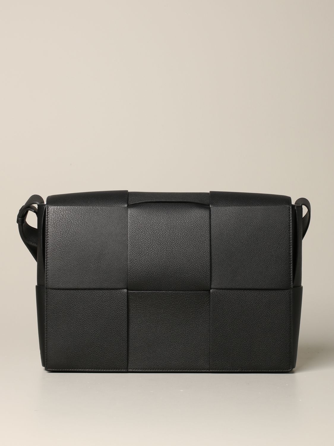 BOTTEGA VENETA: bag in woven leather - Black | Bottega Veneta shoulder