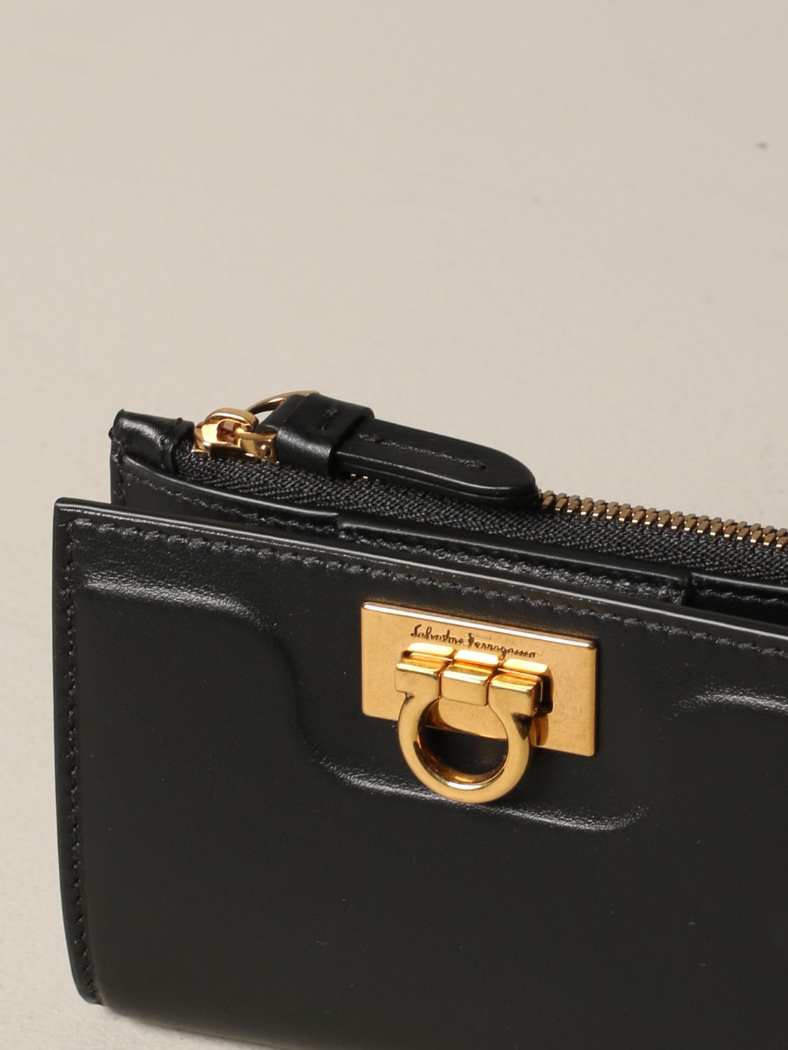 Salvatore Ferragamo Outlet: Square leather wallet with chain - Black ...