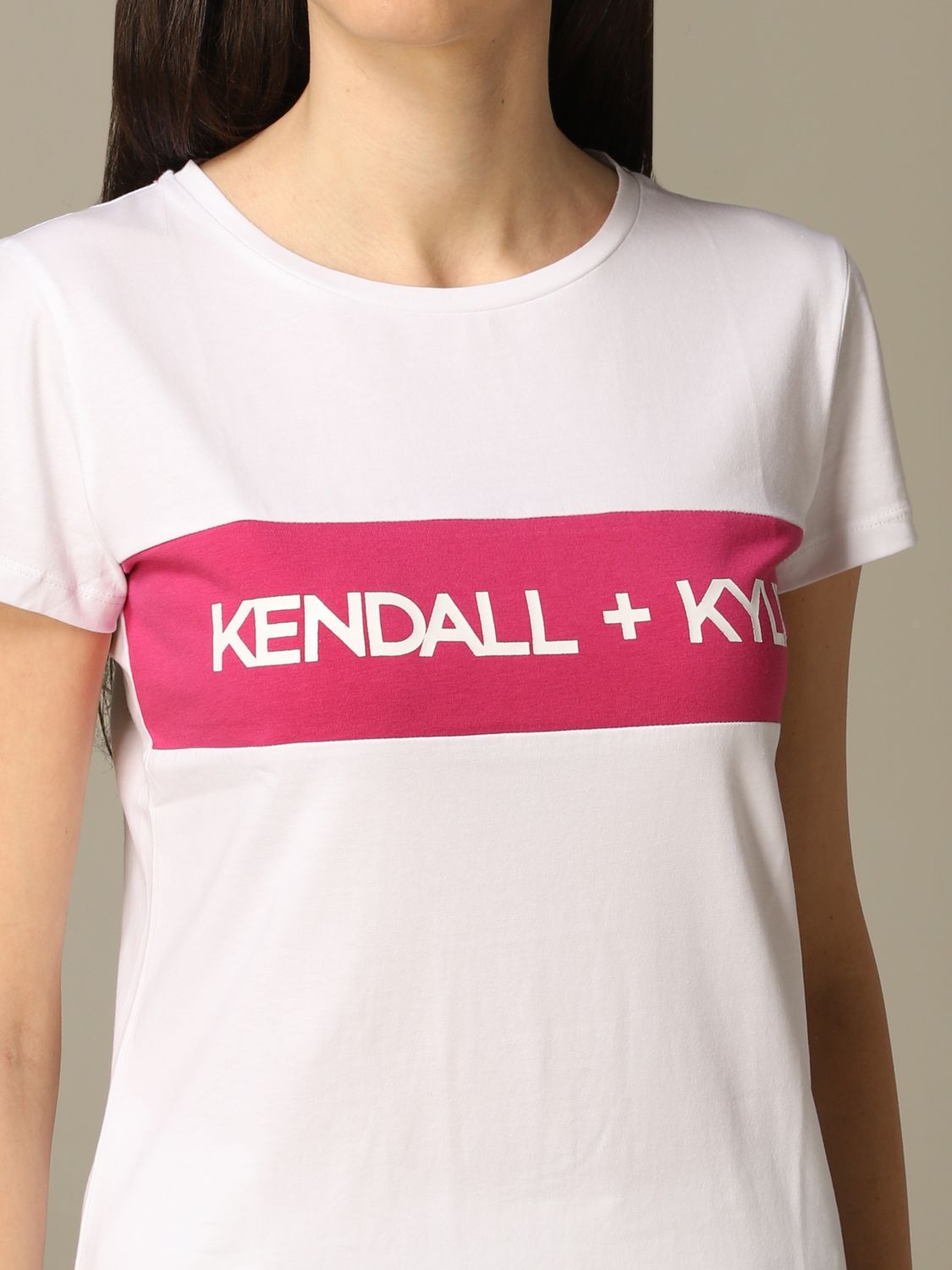 Grape tooth Paternal Kendall + Kylie Outlet: t-shirt for woman - White | Kendall + Kylie t-shirt  B21049282 online on GIGLIO.COM