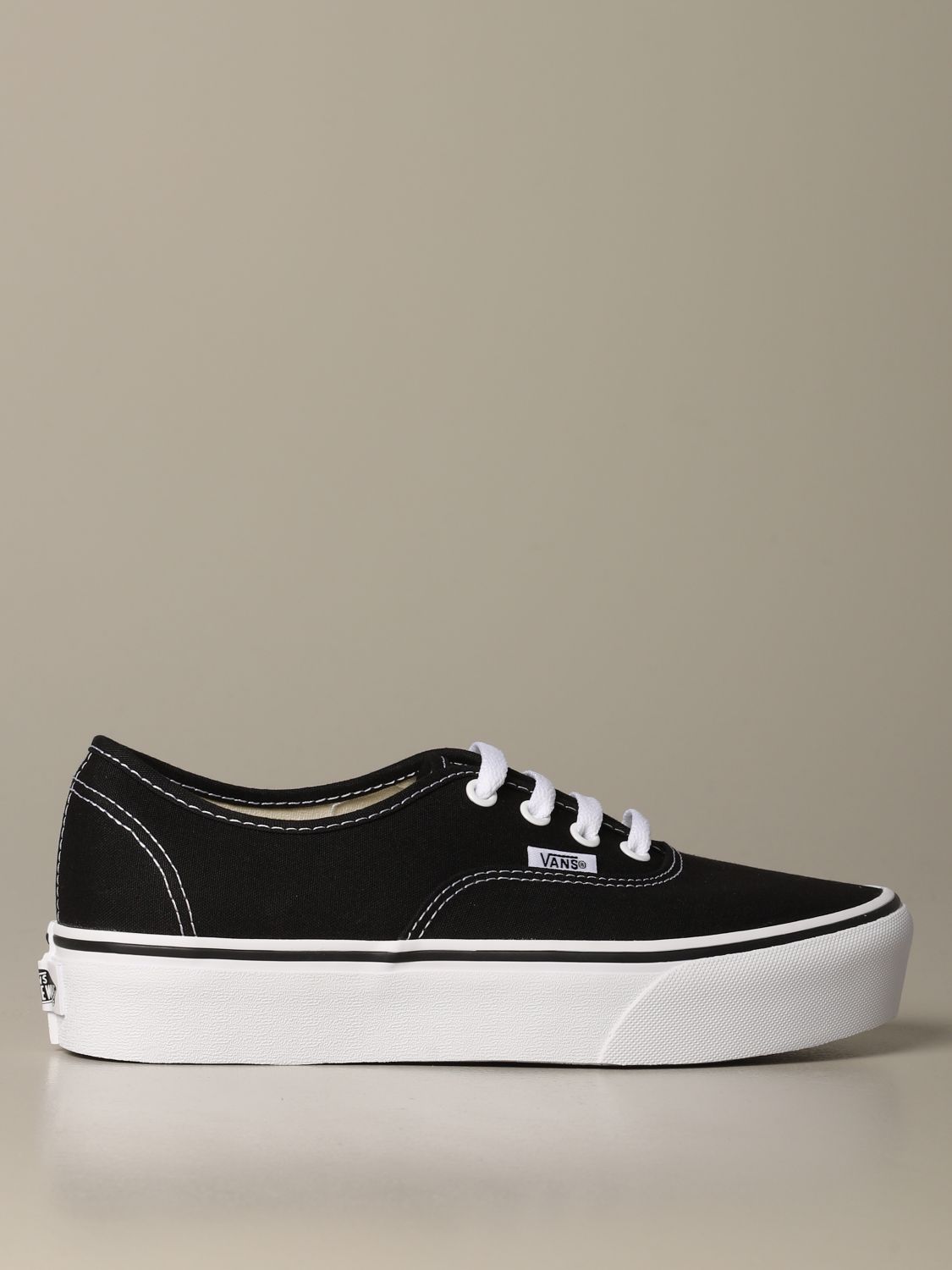 full black vans womens