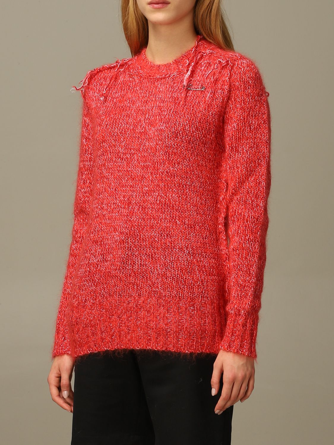 golden-goose-outlet-pullover-in-wool-and-mohair-blend-with-safety-pins