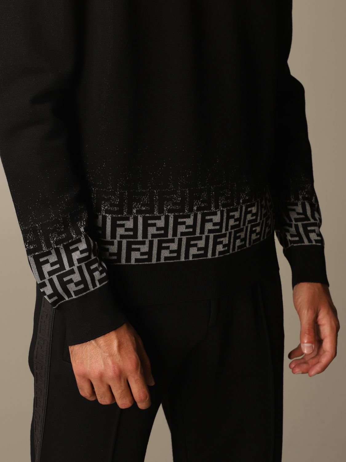 FENDI: Pull homme - Noir  Pull Fendi FZX005AN3Z en ligne sur