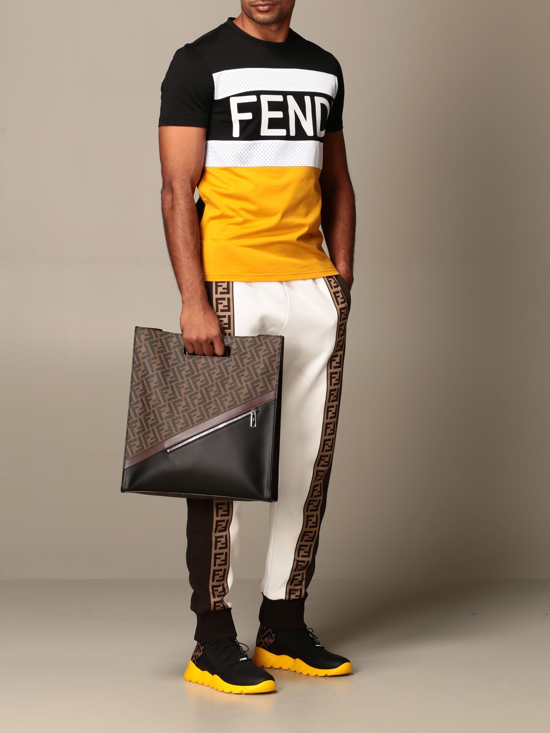 FENDI: cotton T-shirt with logo - Black | Fendi t-shirt FAF532