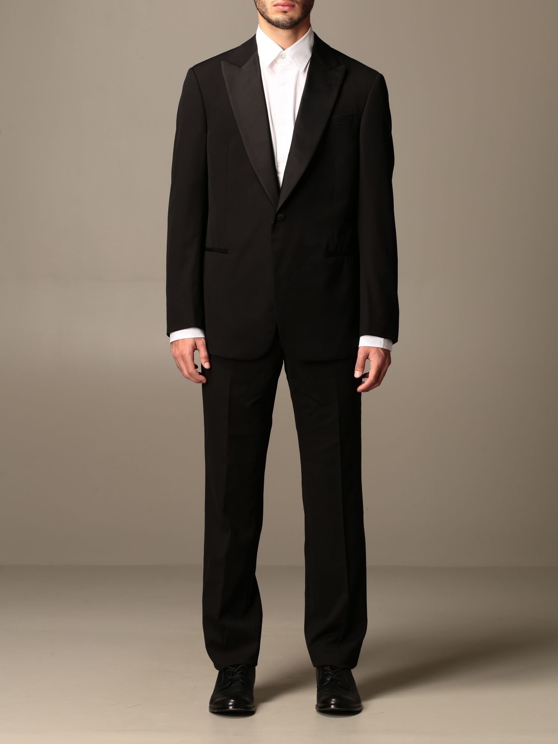Giorgio Armani Outlet: tuxedo suit in virgin wool - Black | Giorgio Armani  suit 8WGAS001 T0075 online on 