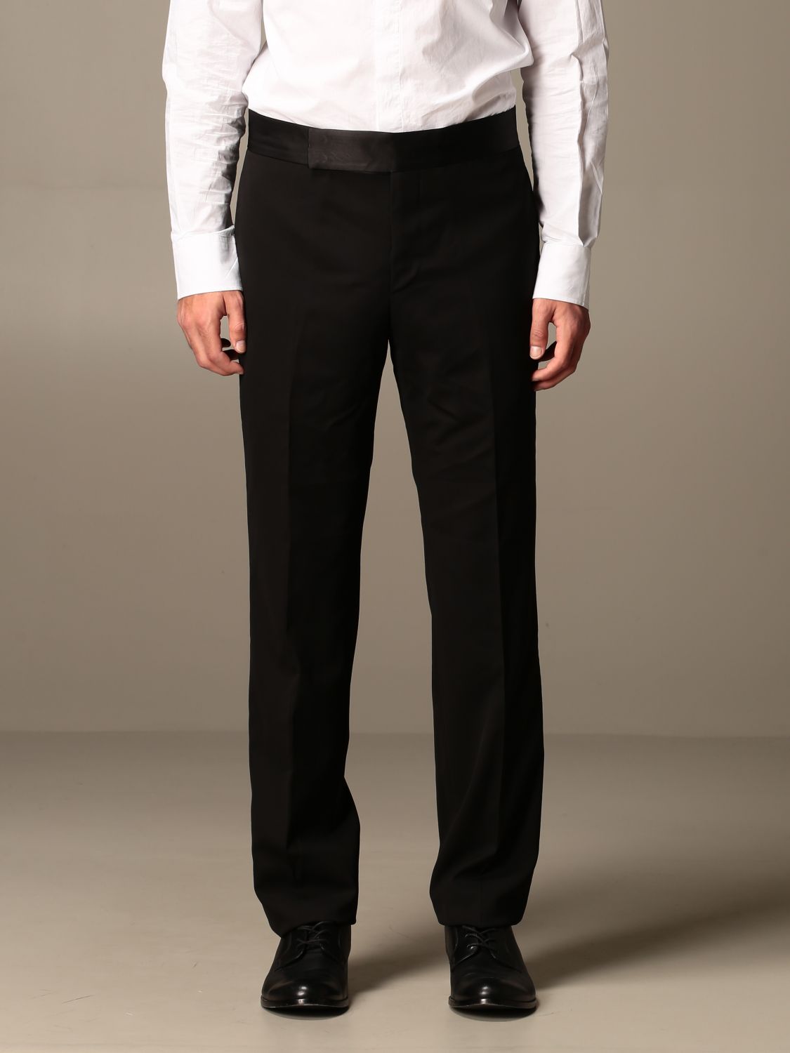 Giorgio Armani Outlet: tuxedo suit in virgin wool - Black | Giorgio Armani  suit 8WGAS001 T0075 online on 