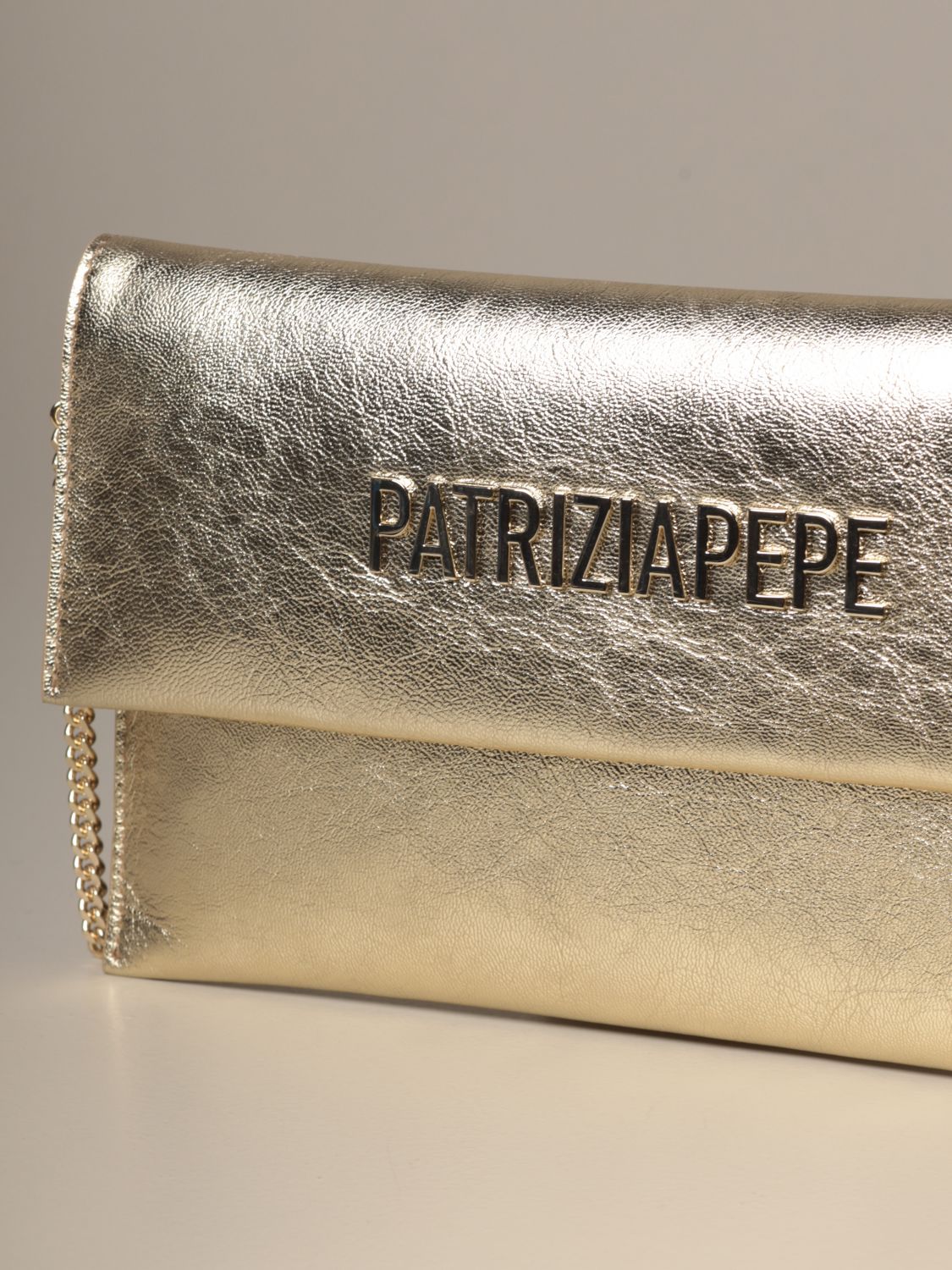 PATRIZIA PEPE: Borsa in pelle con logo lettering - Platino | Borse A  Tracolla Patrizia Pepe 2V5460 A229 GIGLIO.COM