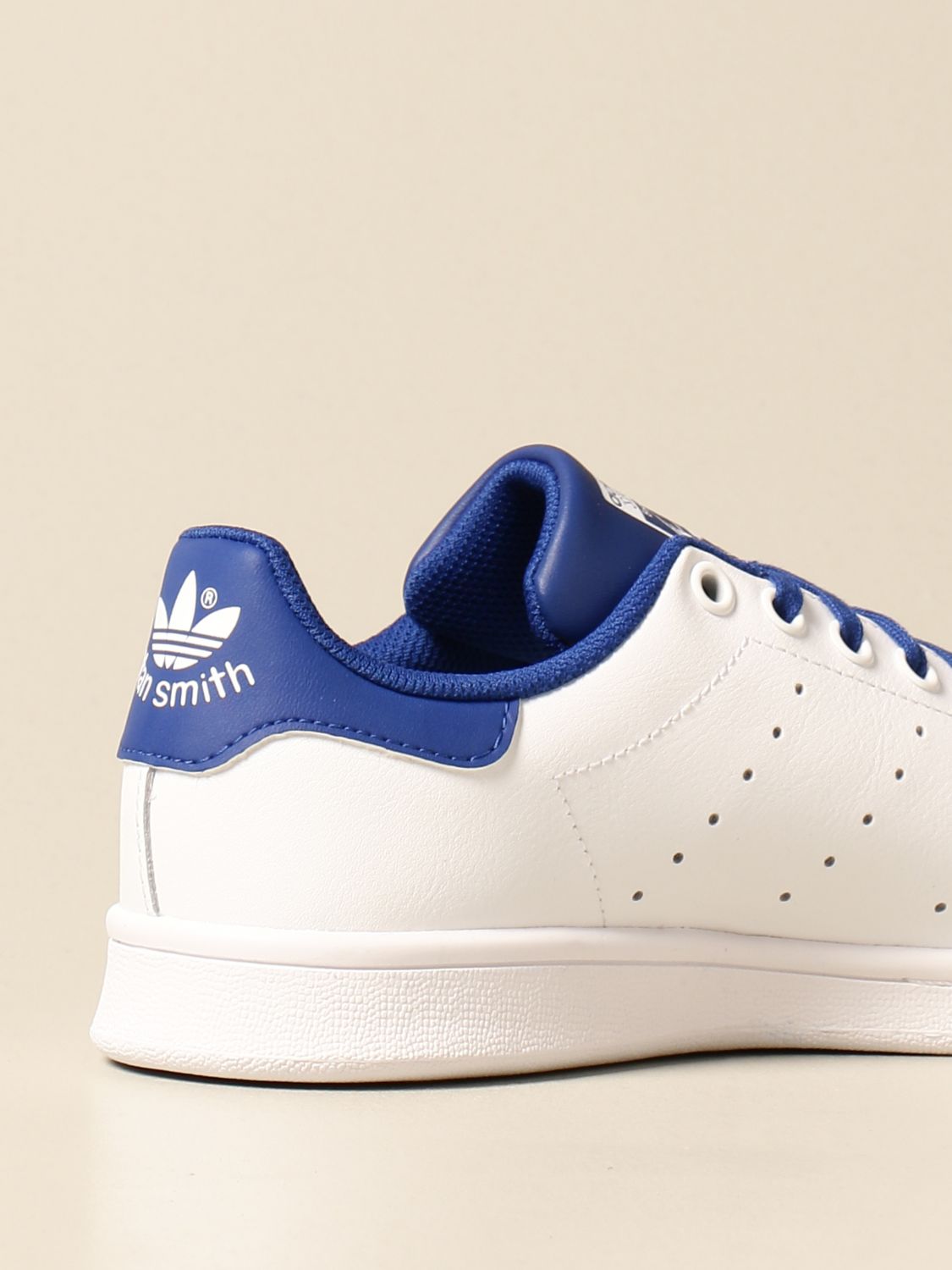 To meditation Time album Adidas Originals Outlet: Stan Smith sneakers in rubberized leather - White  | Adidas Originals shoes 4W4492 online on GIGLIO.COM