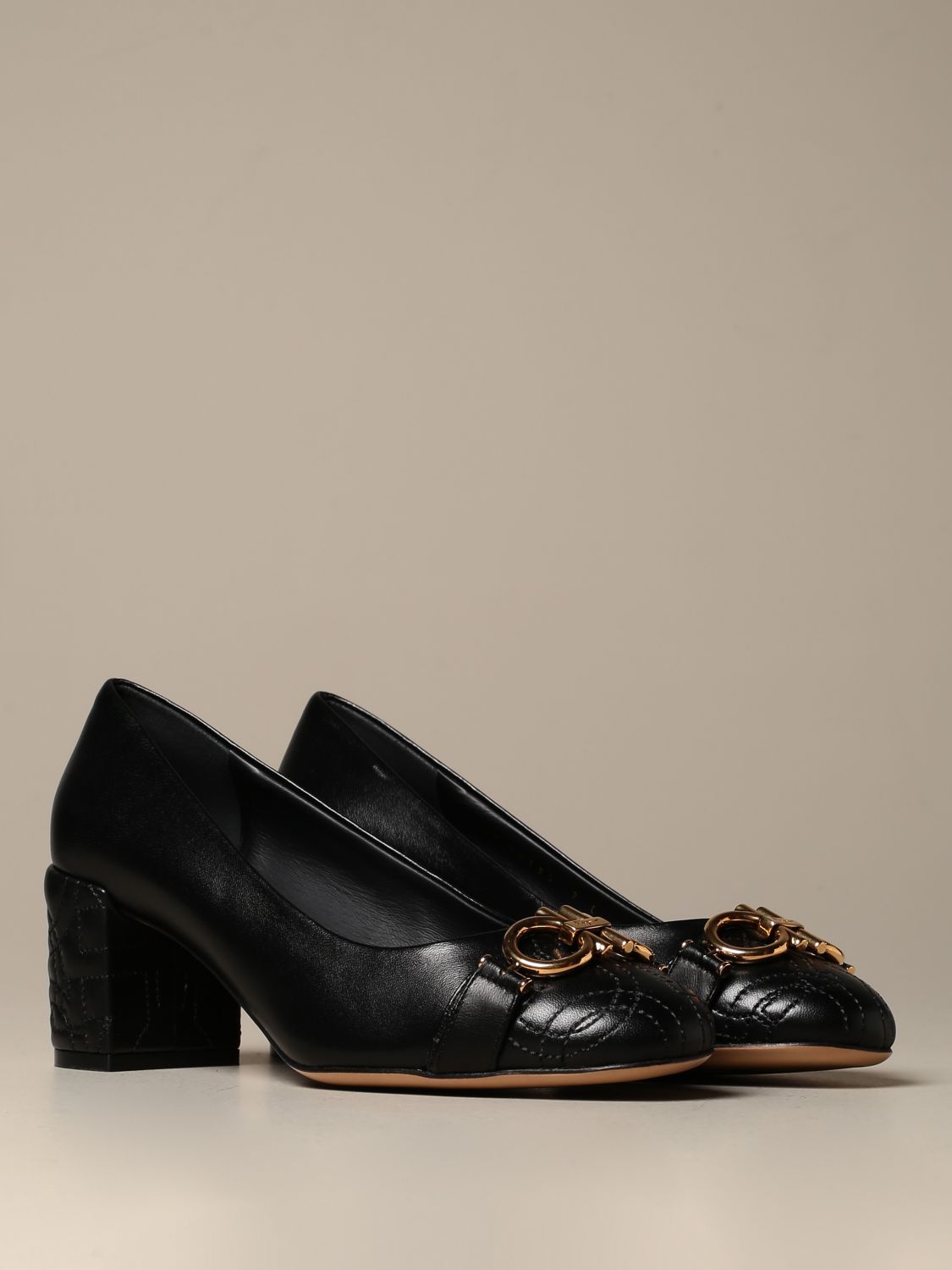 pumps salvatore ferragamo