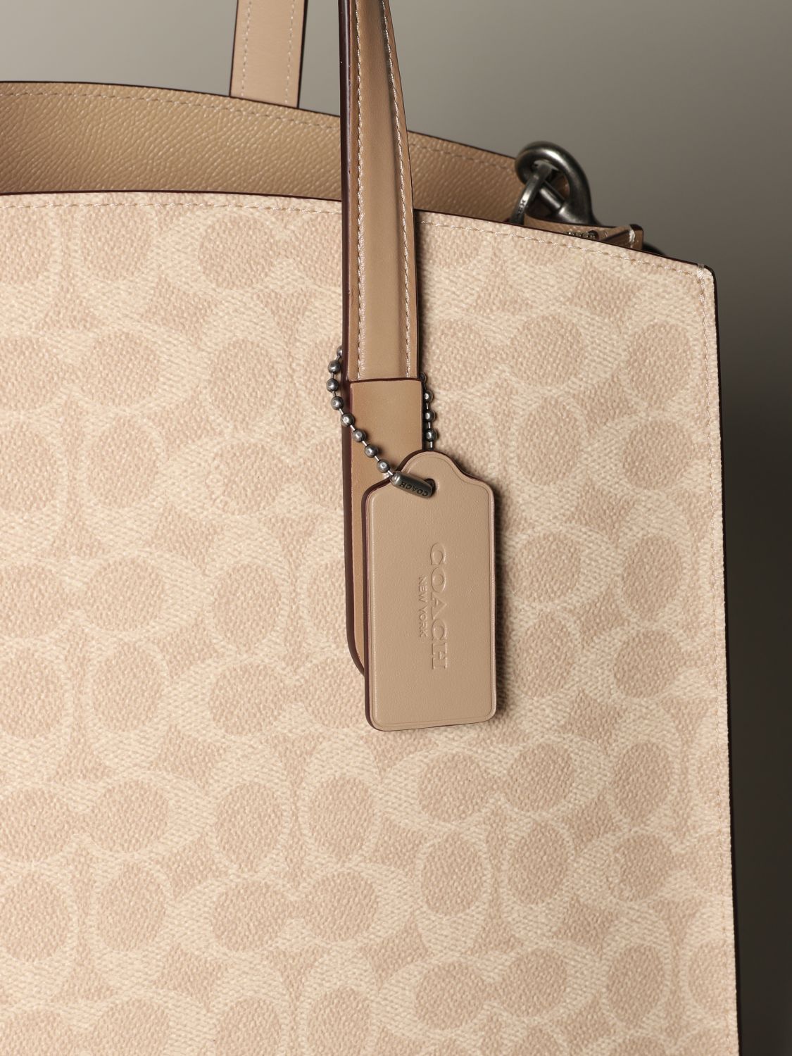 coach tote beige